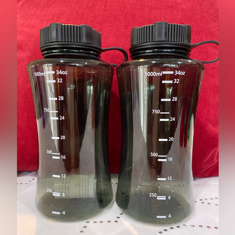 Hydration ALL Day with these 34oz drinkware. Beautiful and eye catching ‼️